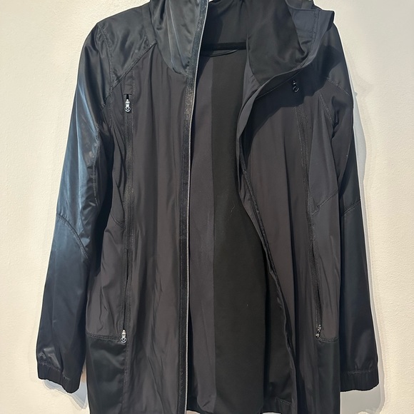 lululemon athletica Jackets & Blazers - lululemon black vented windbreaker
